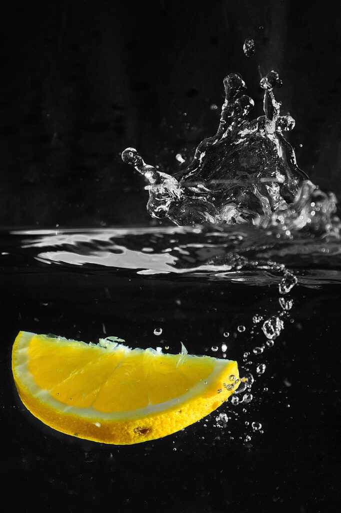 Zitrone im Wasser_klein
